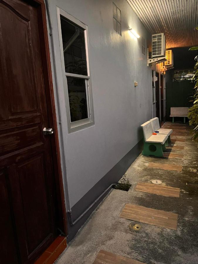 Metro Palace Satun Bagian luar foto